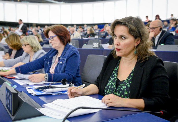 Ana Miranda leva ao pleno do Parlamento Europeo a reclamación para ilegalizar a Fundación Franco