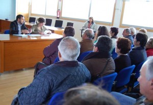 Afectados polas Participacións Preferentes e Subordinadas manteñen unha reunión co Alcalde de Salceda