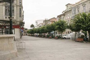 O Concello de Tui entrega a Medalla de Ouro da cidade a tres congregacións relixiosas