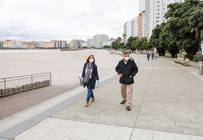 O concello da Coruña habilita 12 km de senda peonil para facilitar a mobilidade durante a desescalada