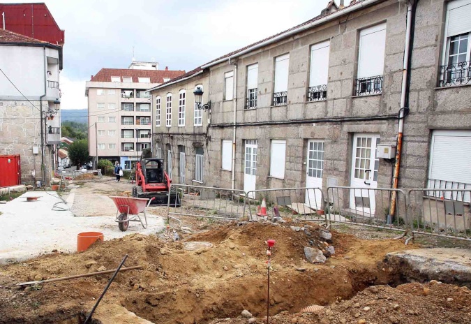 Ponteareas retoma as obras de reurbanización do primeiro tramo da rúa San Roque