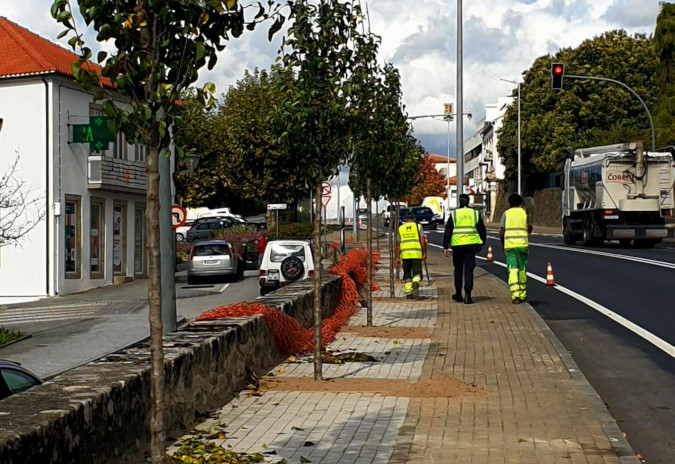 Troço urbano da Estrada Nacional 13 com novo ‘look’ en Vila Nova de Cerveira