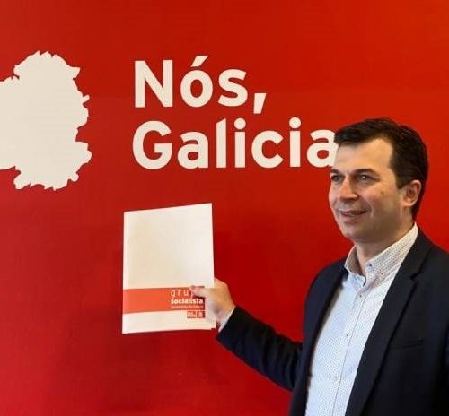 Gonzalo Caballero: "o noso compromiso é con Galicia fronte unha Xunta superada pola crise"