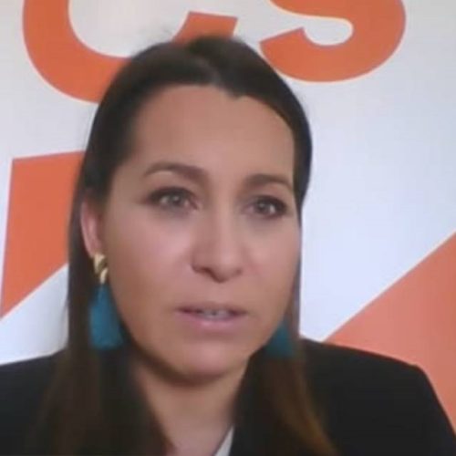 Cidadáns pide que se declare tránsfuga a unha deputada de Ourense