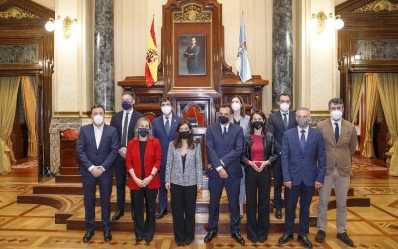 Concello da Coruña avanza no desbloqueo do tren da Lagosteira e a débeda do Porto