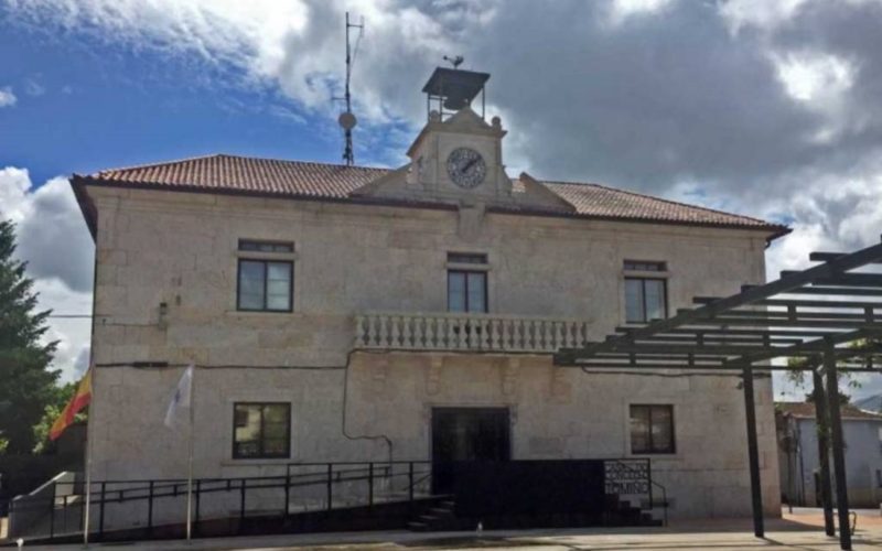 Tomiño acolle a mesa redonda “Veciñas na Ciencia” para achegar ás máis novas ao ámbito científico