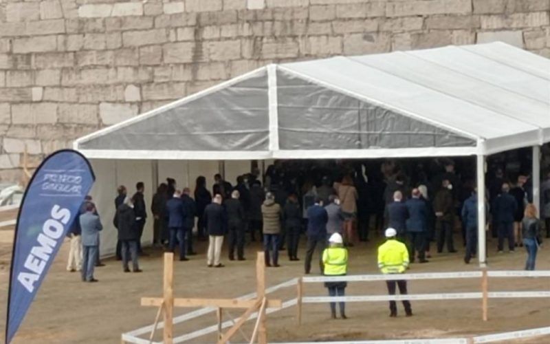 BNG Mos lamenta a celebración dun acto multitudinario coa alcaldesa e Feijóo