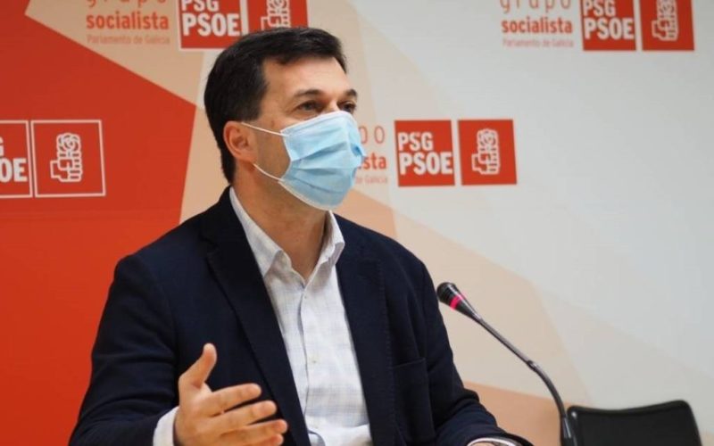 Gonzalo Caballero ofrece “man tendida” para reforzar a vacinación da COVID 19