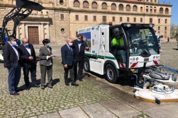 Monforte inviste 915.000 euros en maquinaria para limpeza viaria