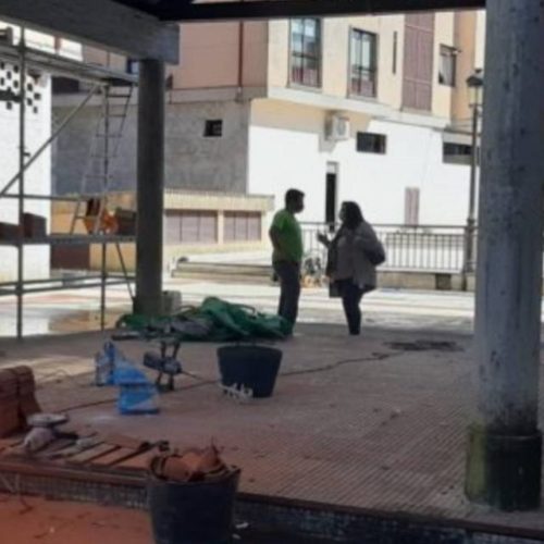 Ponteareas asina convenio para a mellora da praza de Covitea