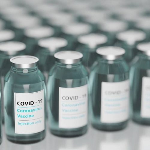Iniciativa Cidadá Europea pide abolición das patentes e acceso universal á vacina da COVID-19