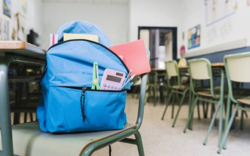 Ponteareas abriu unha nova convocatoria de axudas para a compra de libros e material escolar