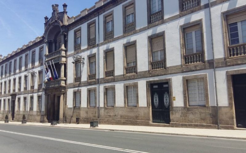 Deputación de Ourense rexeita proposta socialista de axudas ao comercio local