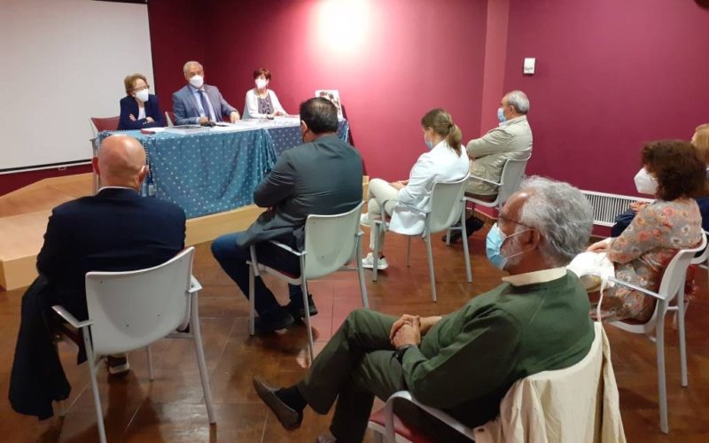 Presentan en Monforte o libro “Coleccionismo y Almoneda del Gran Conde de Lemos”