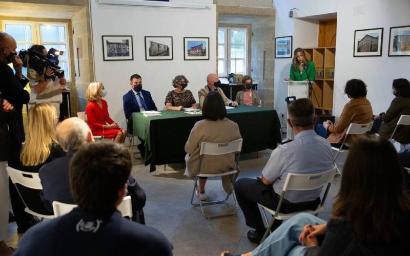 ‘Esgrafiados na Ribeira Sacra e o Camiño de Santiago. Obras de arte e simbolismo nas paredes’