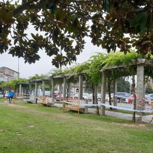 Monforte inicia a reparación da pérgola do Parque dos Condes