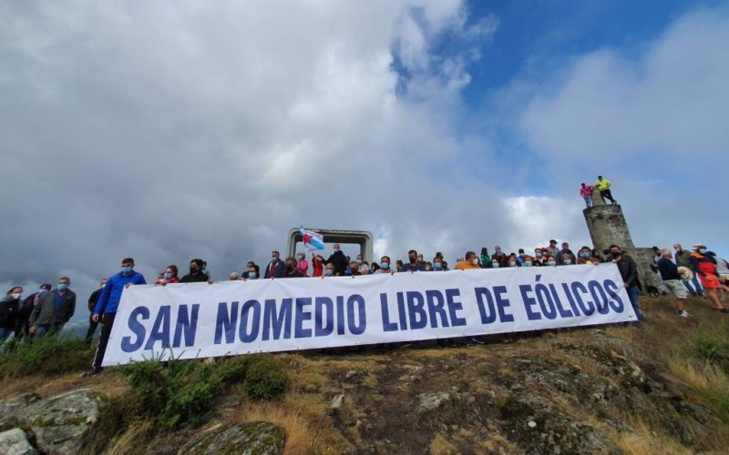 As Neves mobilizouse contra o parque eólico no Monte de San Nomedio
