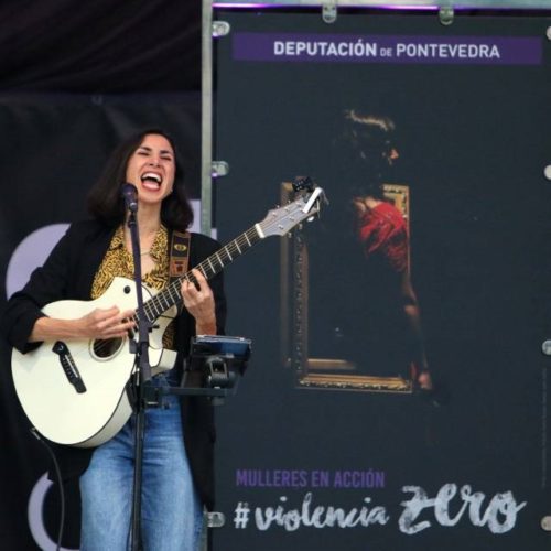 A voz de Najla Shami alzouse en Baiona contra as violencias machistas