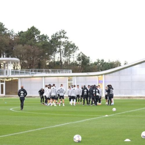 Fútbol e ciclismo unidos en Mos por La Vuelta21