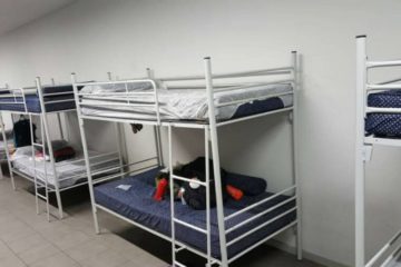 PSdeG: “centos de peregrinos non teñen onde pasar a noite” pola redución nos albergues