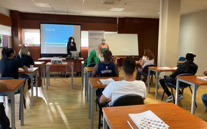 Deputación de Pontevedra abre o seu III Curso de español para inmigrantes