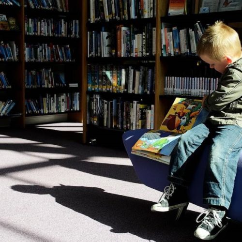 ‘Ao arredor do conto’ na Biblioteca Municipal de Ponteareas