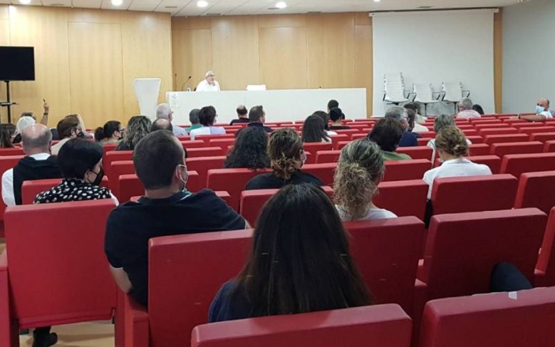 Unión de Consumidores de Galicia reuniu a 100 persoas afectadas polo phising bancario