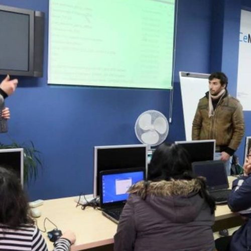 A aula CeMIT de Ponteareas ofrece seis novos cursos de balde en outubro