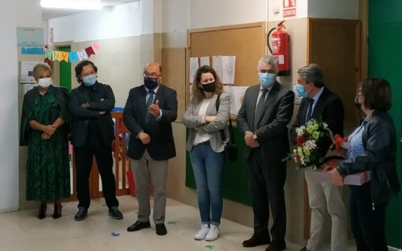 Biblioteca de Salvaterra homenaxea a súa coordinadora Aurora Ramilo