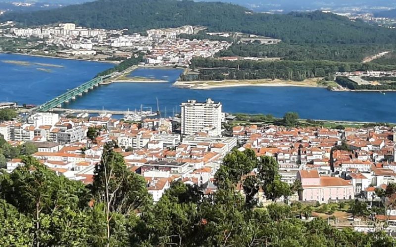 Prédio Coutinho desaparece do horizonte em Viana do Castelo até março de 2022