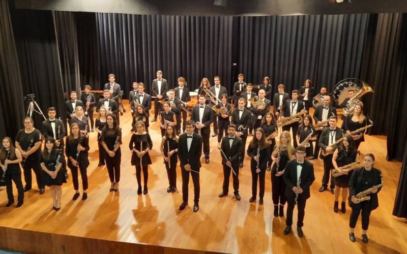 Homenaxe da Banda Musical Xuvenil de Xinzo ao compositor Reveriano Soutullo