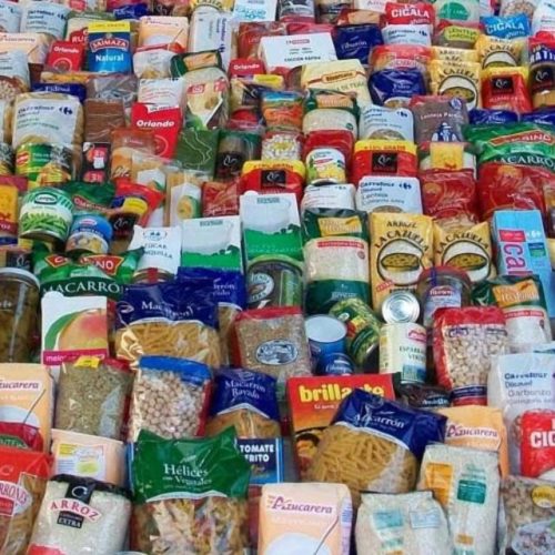 Salvaterra reparte máis de 15.000 quilos de alimentos