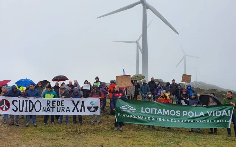 A campaña “EÓLICA ASÍ NON” achegouse aos montes da Lama