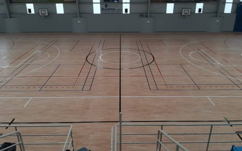 O Pavillón “Cándido Carrera” de Salvaterra volve con imaxe rexuvenecida