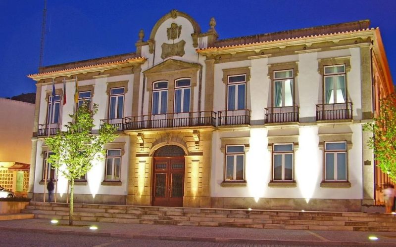 Leilão Solidário de Arte em Cerveira