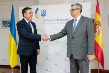 PSdeG-PSOE recibiu ao embaixador de Ucraína
