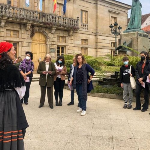 Roteiro teatralizado “Camiñando con elas” en Tui