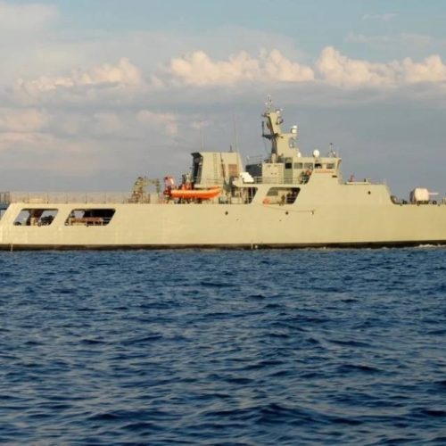 Navio construído em Viana lidera operação da NATO no Mediterrâneo