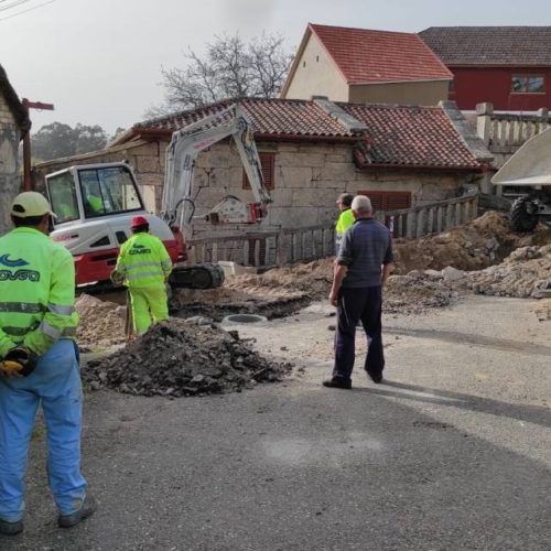 Obras de mellora das vías públicas en Mondariz