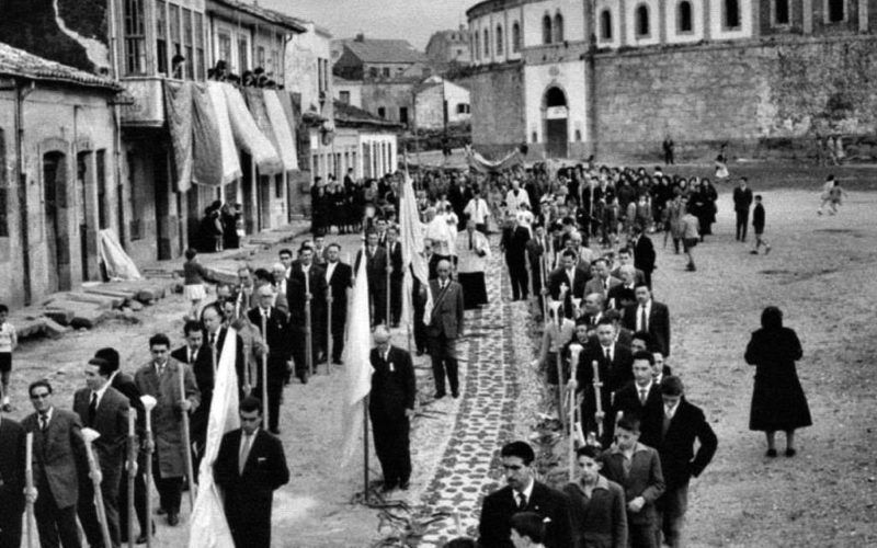 Alfombristas de Ponteareas participarán na Procesión do Viático de Pontevedra