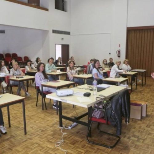 Refugiados ucranianos aprendem em Caminha a língua portuguesa