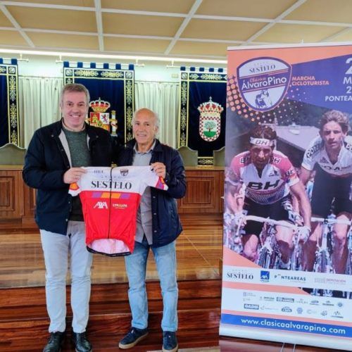 VII edición da proba ciclística “La Sestelo Clásica Álvaro Pino 2022” na Cañiza