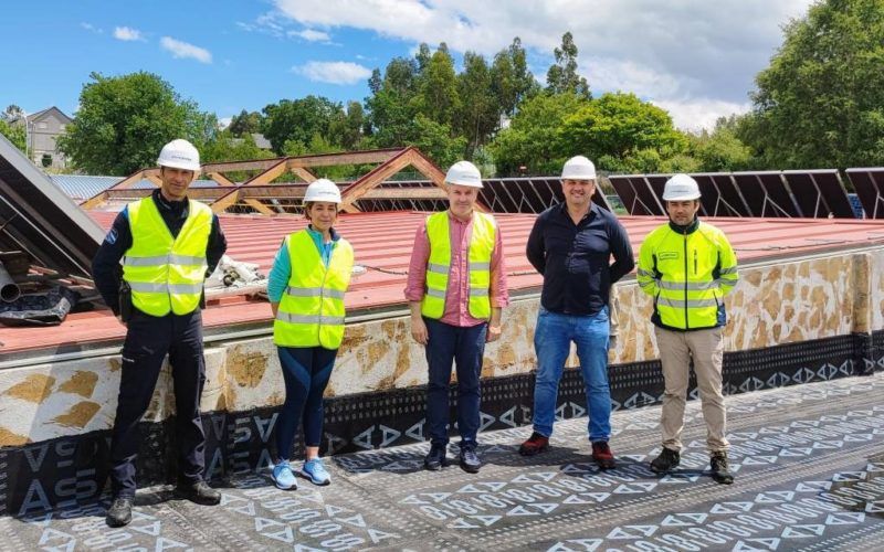 Avanzan as reformas da piscina climatizada da Cañiza