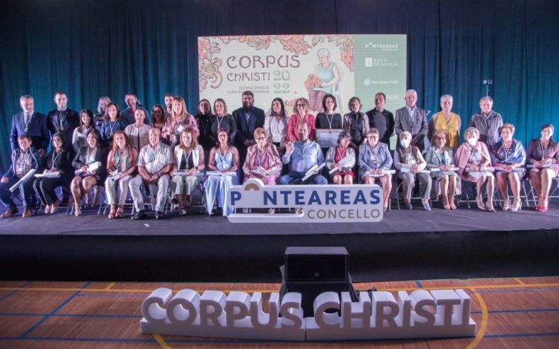 Galardoados coas medallas de prata os alfombristas do Corpus Christi de Ponteareas 2022