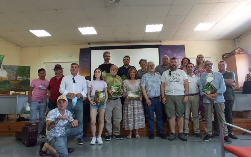 A revista cultural Nós a Xente do Redor presentada na Veiga