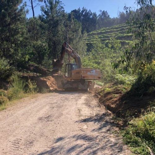 Comezan as obras do camiño de Portafeito en Arbo