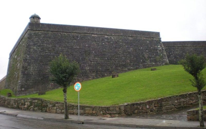 Case 900 persoas visitaron o Castelo de Dona Urraca en Salvaterra