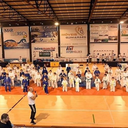 250 judocas portugueses e galegos em Valença