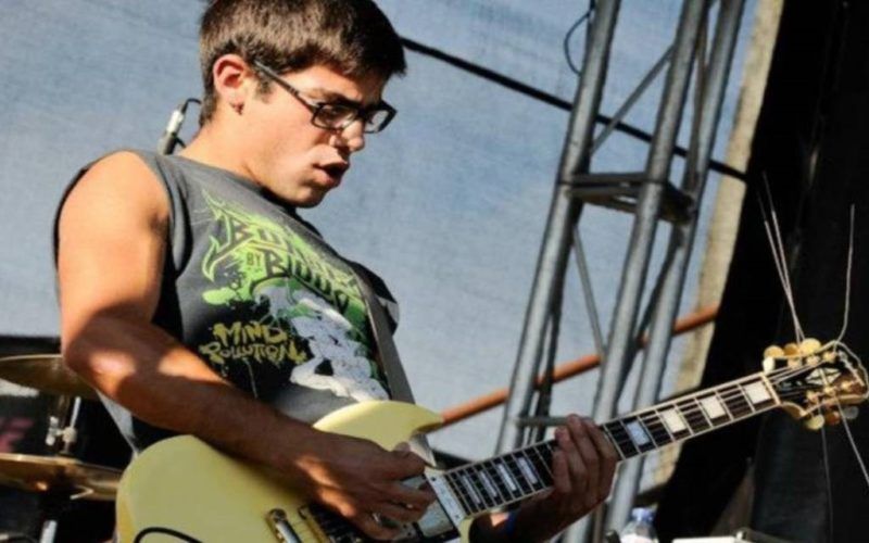 Bandas de Viana juntam-se para homenagear influente guitarrista que morreu aos 31 anos