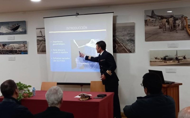 Conferencia e exposición da “Misión Atalanta” en Tui